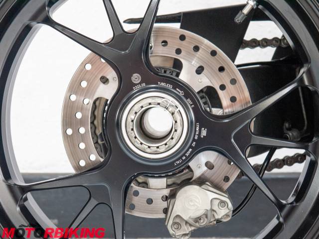2021 Ducati STREETFIGHTER V4S Photo #7