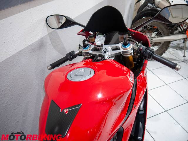 2012 Ducati PANIGALE 1199 S Photo #16