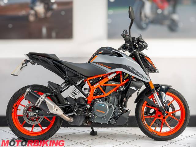 2022 KTM 390 DUKE Photo #1