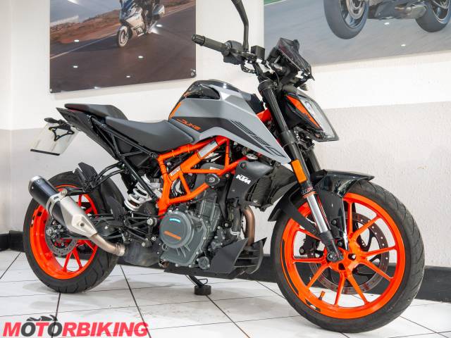 2022 KTM 390 DUKE Photo #2
