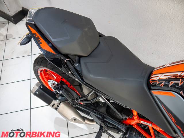 2022 KTM 390 DUKE Photo #14