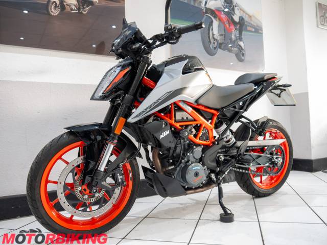 2022 KTM 390 DUKE Photo #20