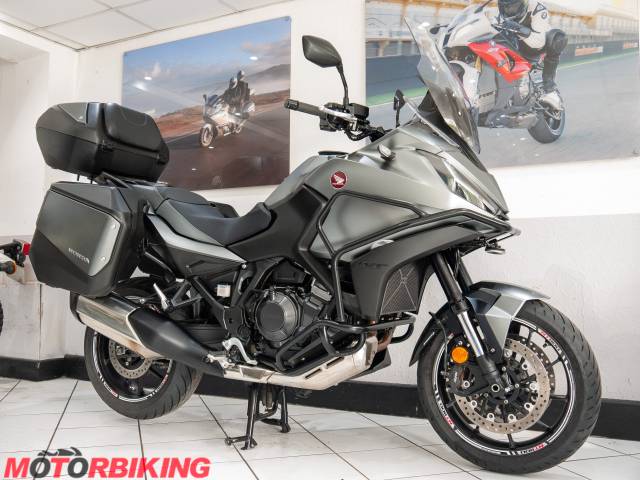 2022 Honda NT1100 Photo #2