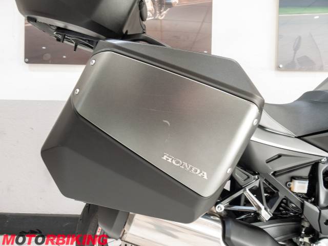 2022 Honda NT1100 Photo #4