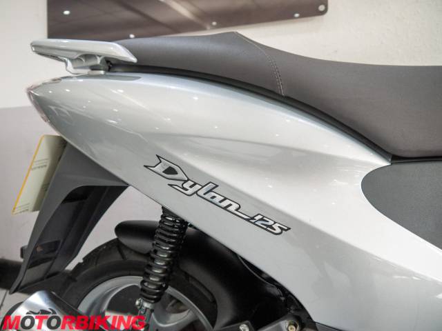 2006 Honda DYLAN 125 SES 125 Photo #2