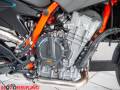 2022 KTM 890 DUKE  R Photo #6