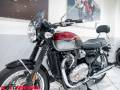 2022 Triumph BONNEVILLE T120 Photo #27