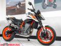 2021 KTM 890 DUKE R Photo #2