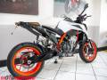 2021 KTM 890 DUKE R Photo #3