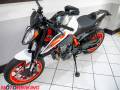 2021 KTM 890 DUKE R Photo #18